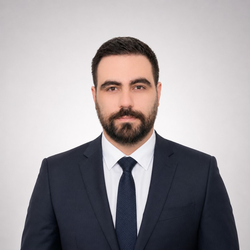 پرتره علیرضا صباحی